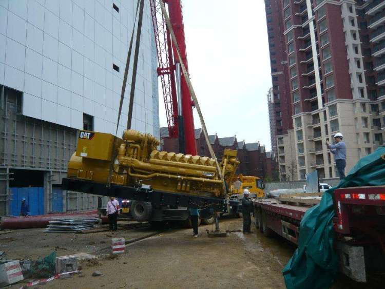 無錫精密設備吊裝公司:吊裝工具在使用時要注意哪些地方？